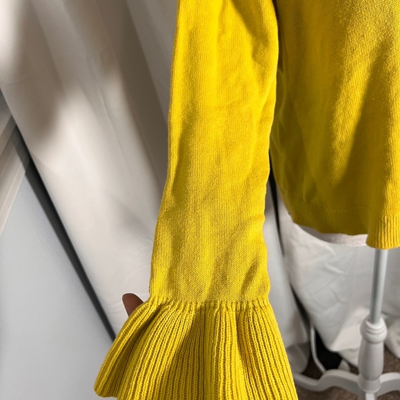 Women's J. Crew Yellow Ruffle Bell Sleeve Crew Neck Pullover Sweater EUC Size S - Picture 8 of 10